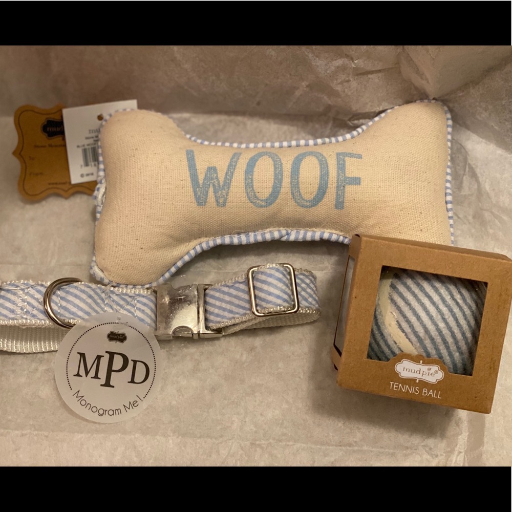 Mud Pie 4 pc blue seersucker DOG collar toy ball